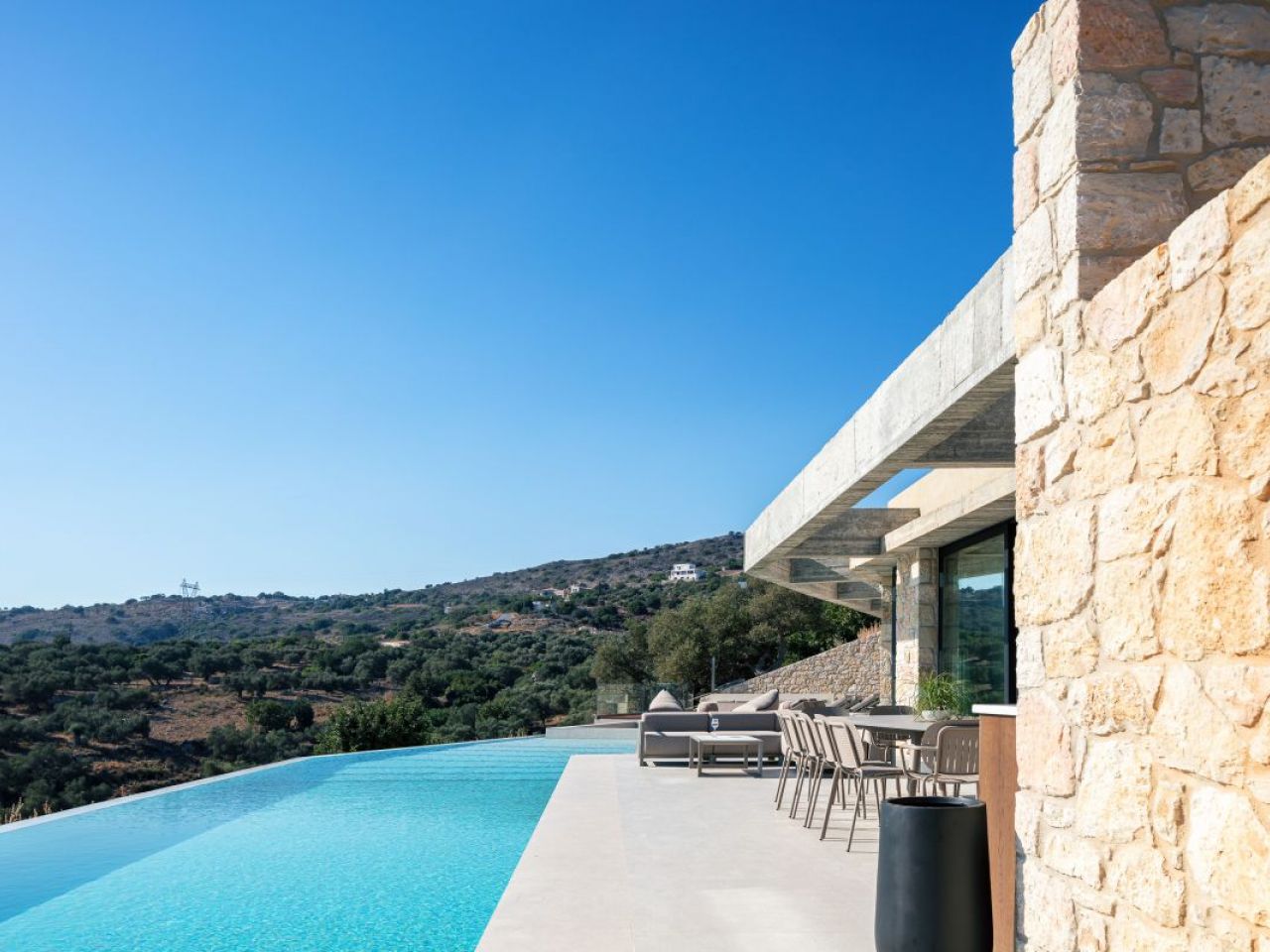  Outdoor-14.jpg 