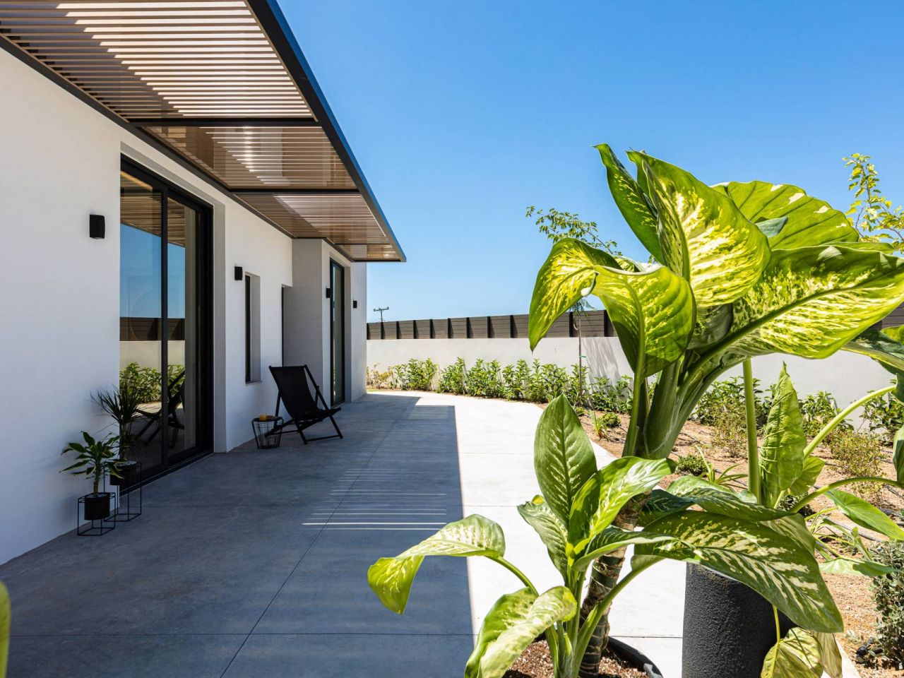  Outdoor-13.jpg 