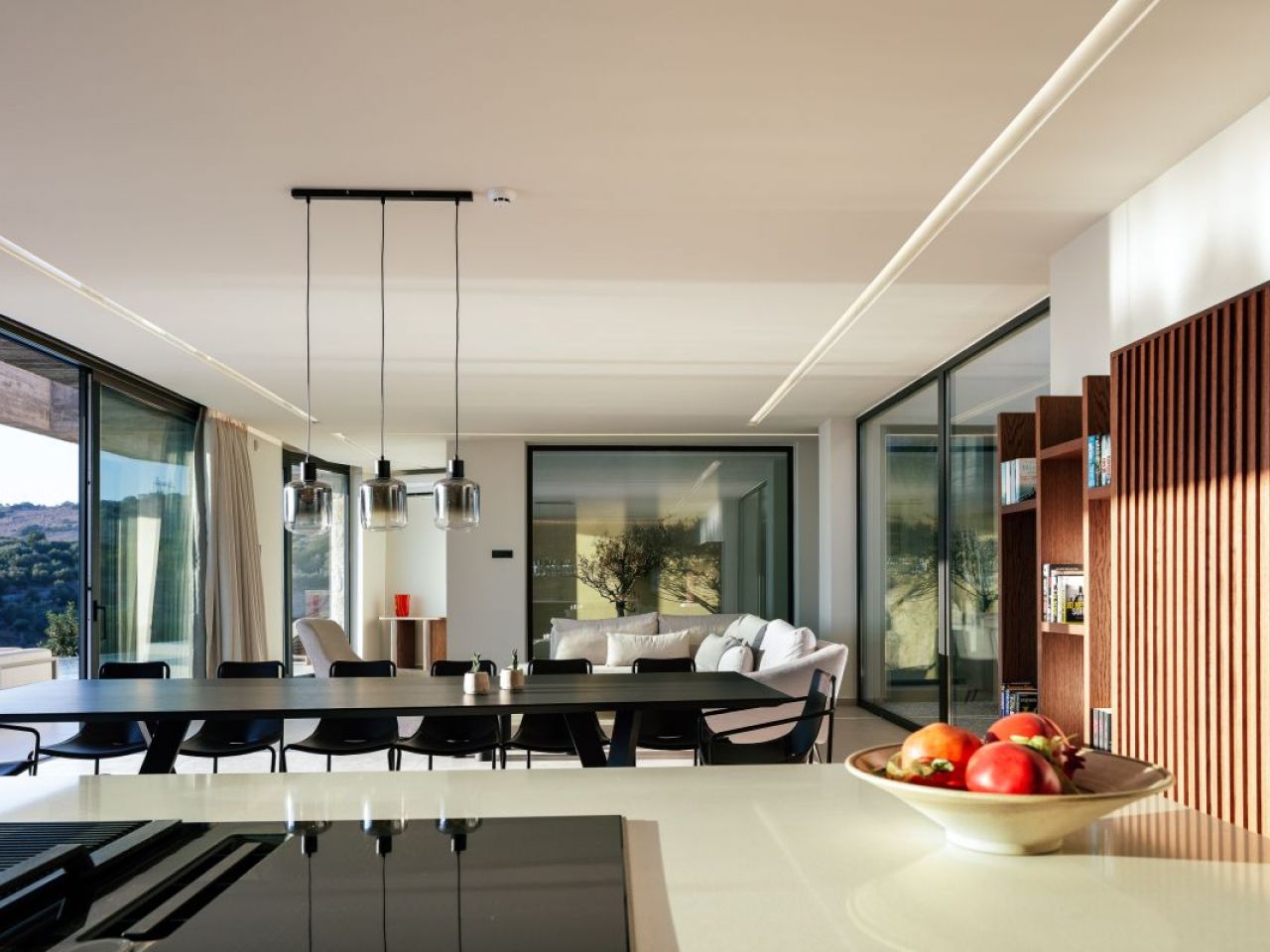  Main Indoor-3.jpg 