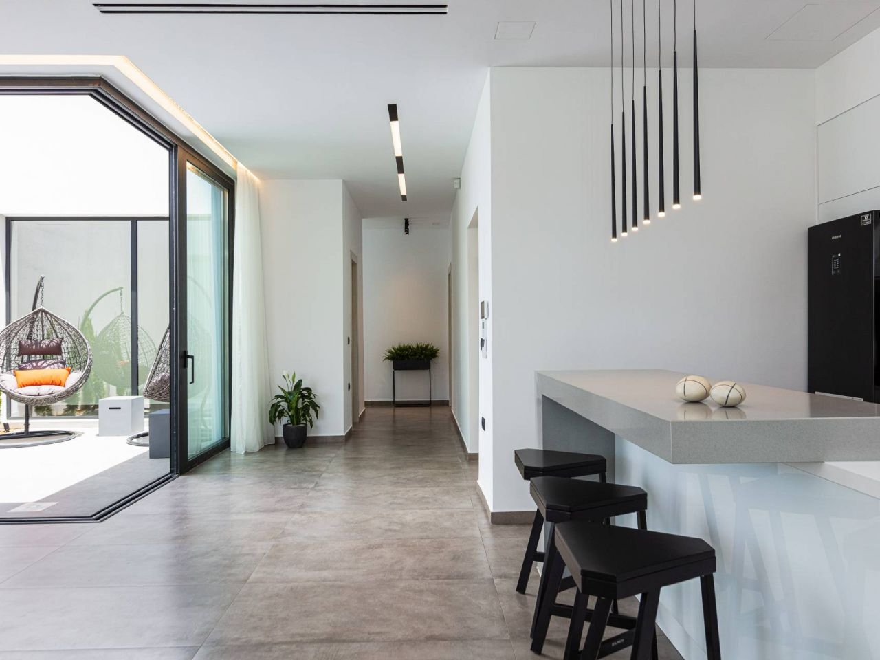  Indoor-42.jpg 