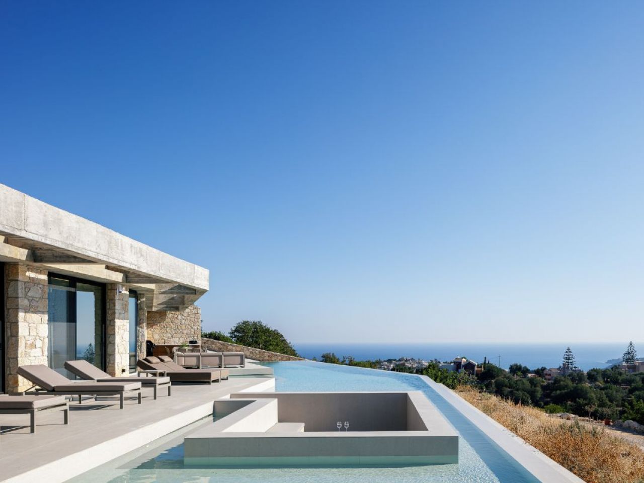  Outdoor-8.jpg 